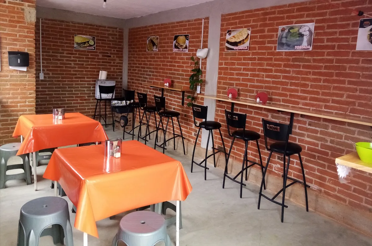 Adentro